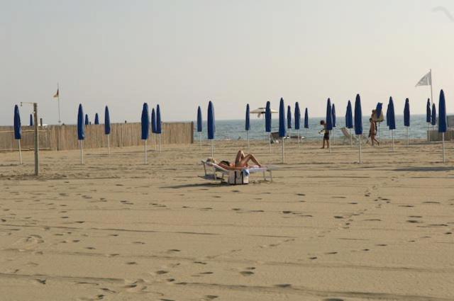 Hotel Il Miraggio Fregenae Esterno foto